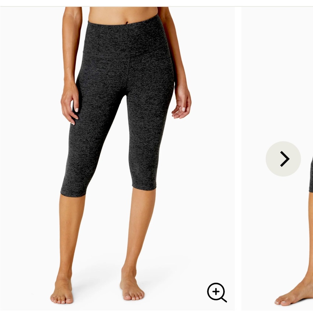 NEVER WORN Cropped Black Beyond Yoga Leggings with Side Pockets!